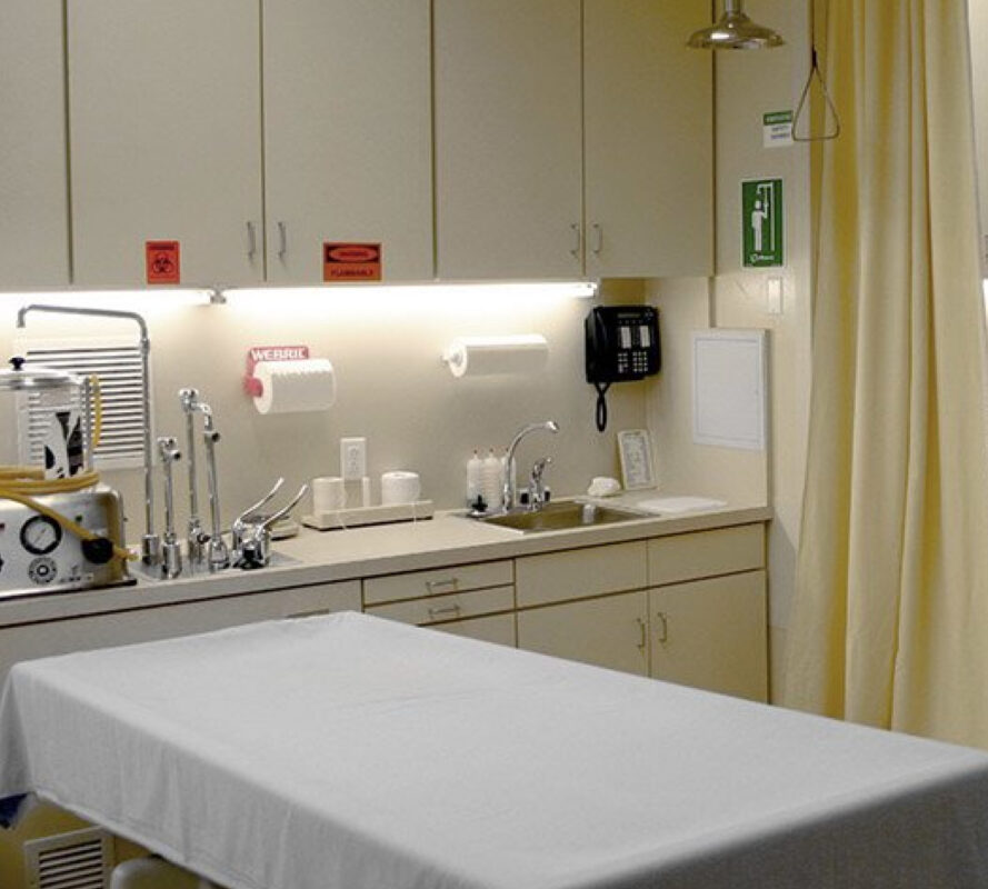 Палата с оборудованием для сохранения тел